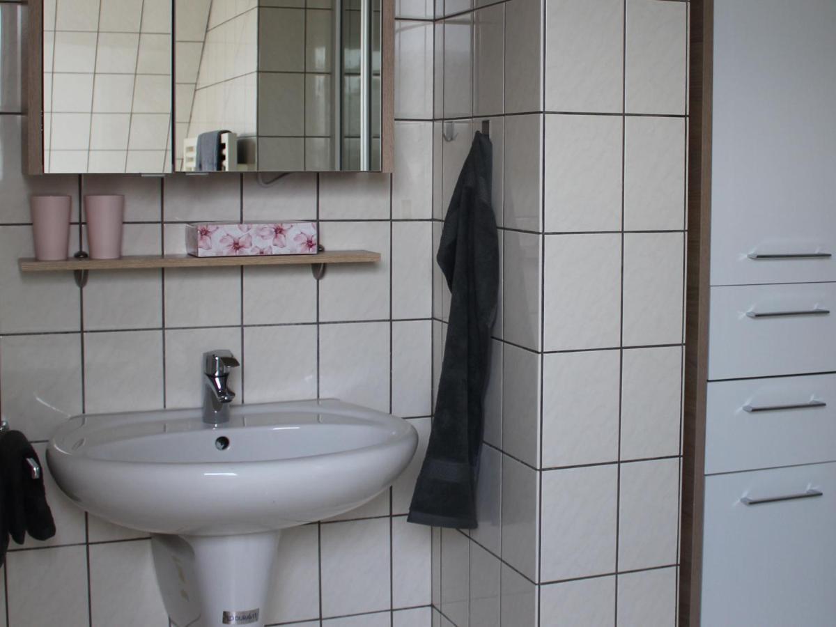 Ferienwohnungen Am Seeufer Moehnesee Ngoại thất bức ảnh