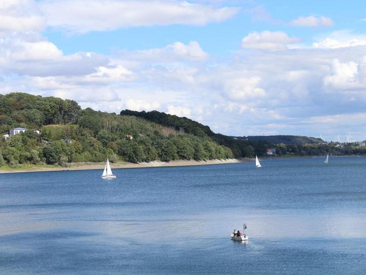 Ferienwohnungen Am Seeufer Moehnesee Ngoại thất bức ảnh